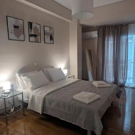 Luxury & Spacious In Apartment Athens