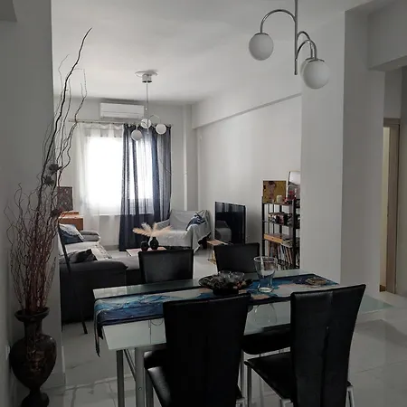 Luxury & Spacious In Athens